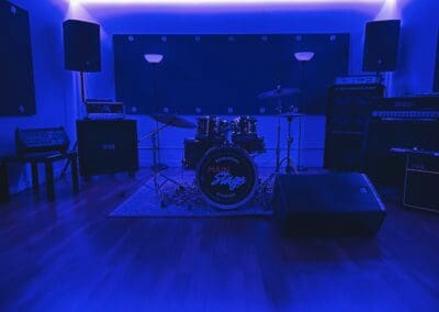 Premium gear provided in a hourly rehearsal studio